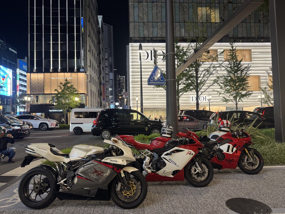 Z06St's tweet photo. MVアグスF4
やっぱり美しい😍

勝たんな😊 https://t.co/EzcOAvIkLy