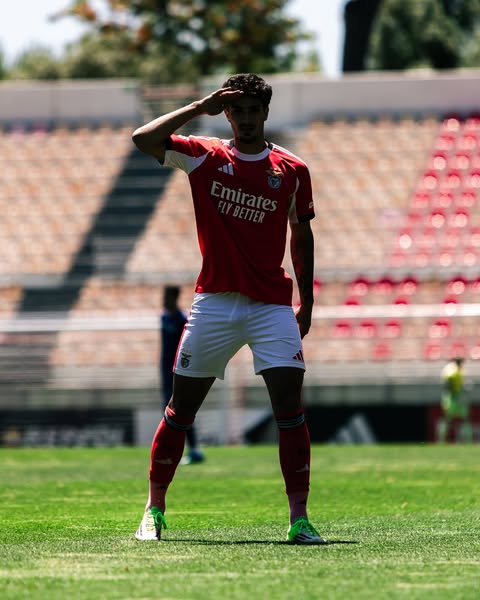 InformGlorious2's tweet photo. João Pedro Gonçalves está de saída do SL Benfica. Obrigado, João Pedro! https://t.co/au2tRmwlQQ