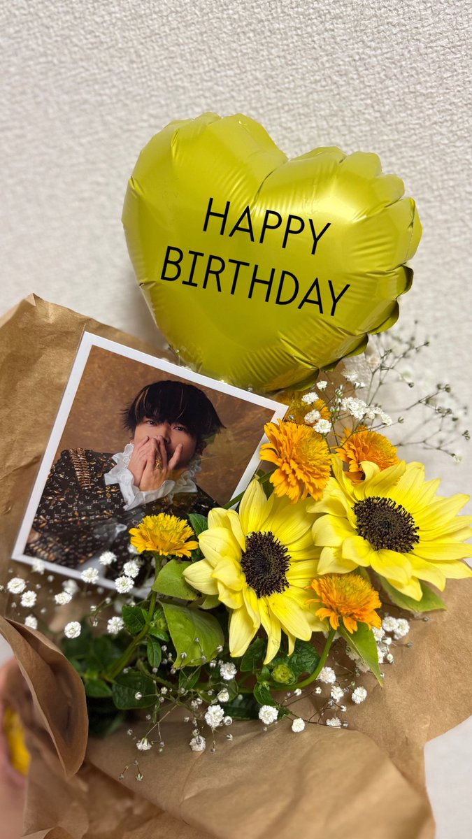 0203pom's tweet photo. 祝40歳✨
お祝いメッセージで溢れてて、みんなから愛されてるのが伝わりますね💛💛
これからもずっと応援させてください

#増田貴久 
#増田貴久誕生祭2026 https://t.co/IMaUZebhH0