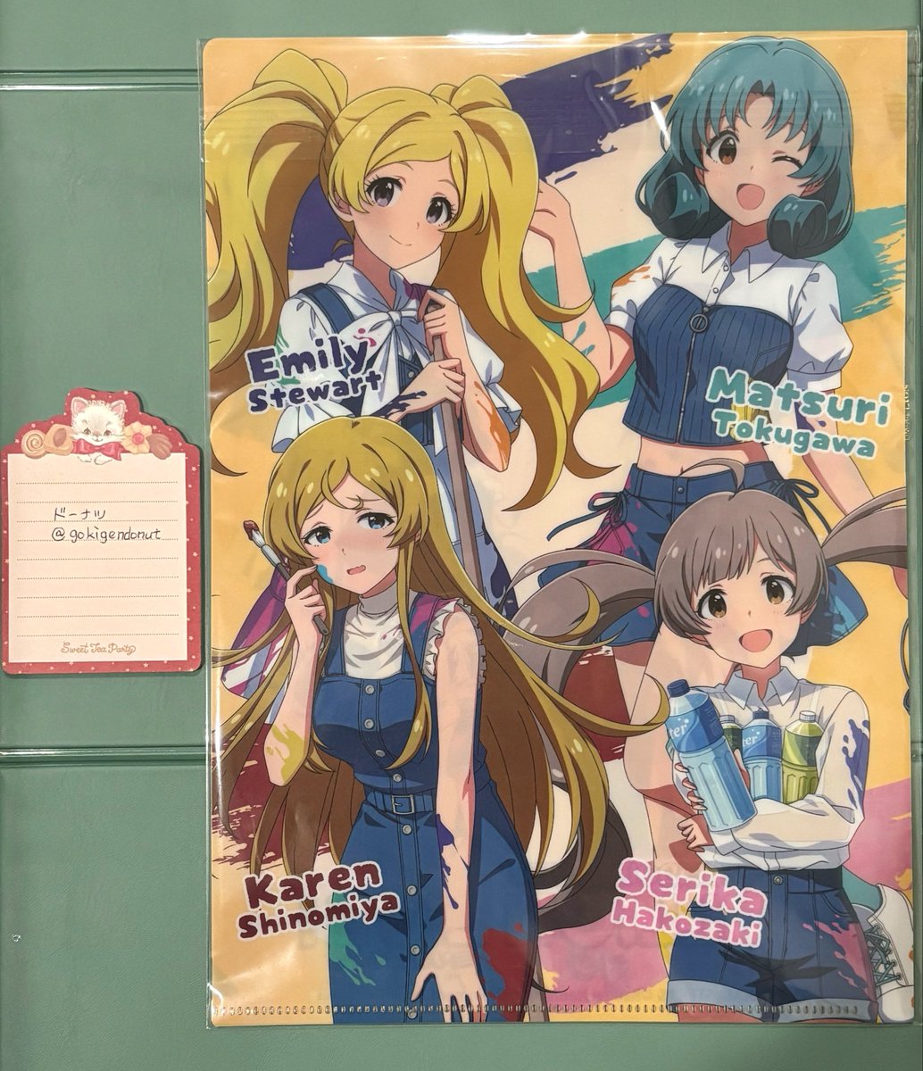 gokigendonut's tweet photo. ［交換 譲渡］ミリオンライブ 秋葉原っぱフェスティバル 特典

譲：画像のもの
　　紗代子 まつり 朋花 恵美 昴 真 貴音
　　可憐 志保 可奈 エミリー 星梨花
求：同異種 風花 または各200円
　　4コマカード,フォトカサイン優先

平日夜新宿.秋葉原手渡し>土日要相談
郵送(交換は2点〜)◎ https://t.co/wzhKcBp3Ll