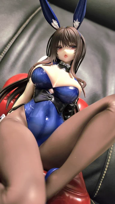 HanaBeeさんのバニー華実フィギュアのサンプルをいただきました! 本当に素晴らしい仕上がりで、まさに理想の華実…! #はにかみ彼女