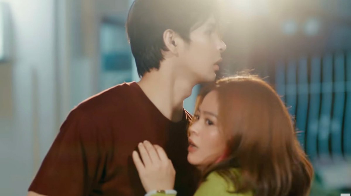 latest_chika's tweet photo. WILBEA'S KILIG COMEBACK 📺🥰

Viva One has released the official trailer of #WilbertRoss and #BeaBinene's upcoming comeback series "Love U Lots" this July 24. 

📸VIVA TV/Youtube #wilbea https://t.co/AagYbUlWqX