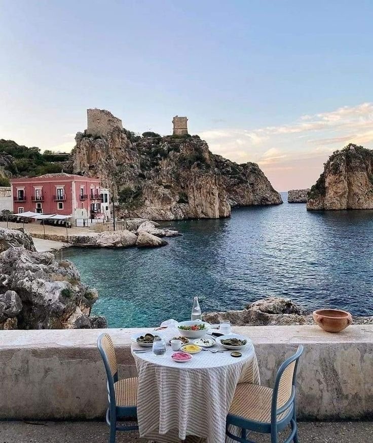 echoesofworld's tweet photo. Sicily, Italy https://t.co/Azl7GiLqOI