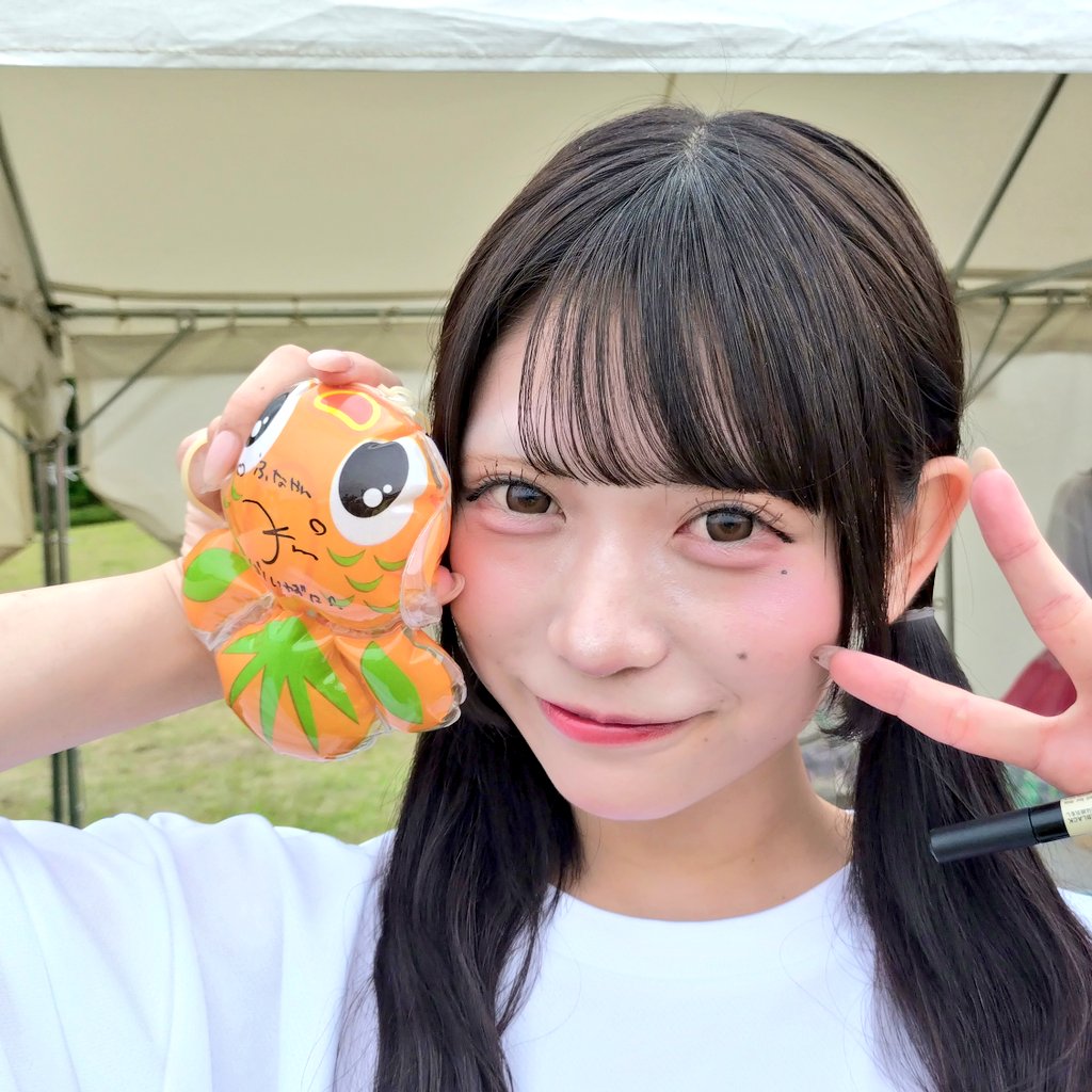 funayan714's tweet photo. ヲタクようやく帰宅!
今日一日アイドルの音楽を聴きな��らのんびりと楽しく過ごせました
MORE*ちゃんの新曲も良かったし(配信お待ちしてます)
夢羽ちゃんは生で観るのは初め��だったけど(ハロプロは基本在宅ヲタ)相変わらず歌上手くて可愛い
明日もあるので早めに寝ます
#超NATSUZOME
#瑚桃きらり #水瀬澪 
#MOREをもっと広めたい
#MOREと染める夏 
#MORE活 #MOREラブ