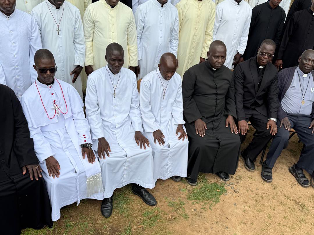 AruaDiocese's tweet photo. The five-day workshop on the Theology of Forgiveness, MIDM Charism, and Canon Law for Religious Life, led by Fr. Dominic Tamale (Assistant General for Vocations and Formation) and Prof. Picho Epiphany (Superior General), concluded successfully yesterday. #MIDMFormation https://t.co/6bZQea742l