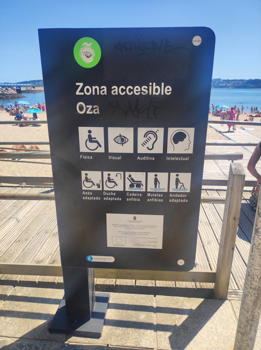 Ann_Spg's tweet photo. Ola @inesreygarcia @ConcelloCoruna poderiades por favor explicar por qué a praia de Oza que anunciades como accesible non ten a cadeira anfibia que sinalizades a día 4 de xullo? https://t.co/7pUFurlnTG