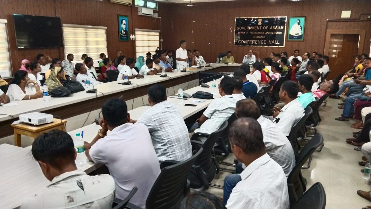 ChirangDc's tweet photo. The Office of the District Commissioner, Chirang, held a census awareness meeting where District Commissioner Shri Gakul Chandra Brahma, ACS highlighted the importance of census data for planning and policy formulation. https://t.co/JJrg1vfbvd