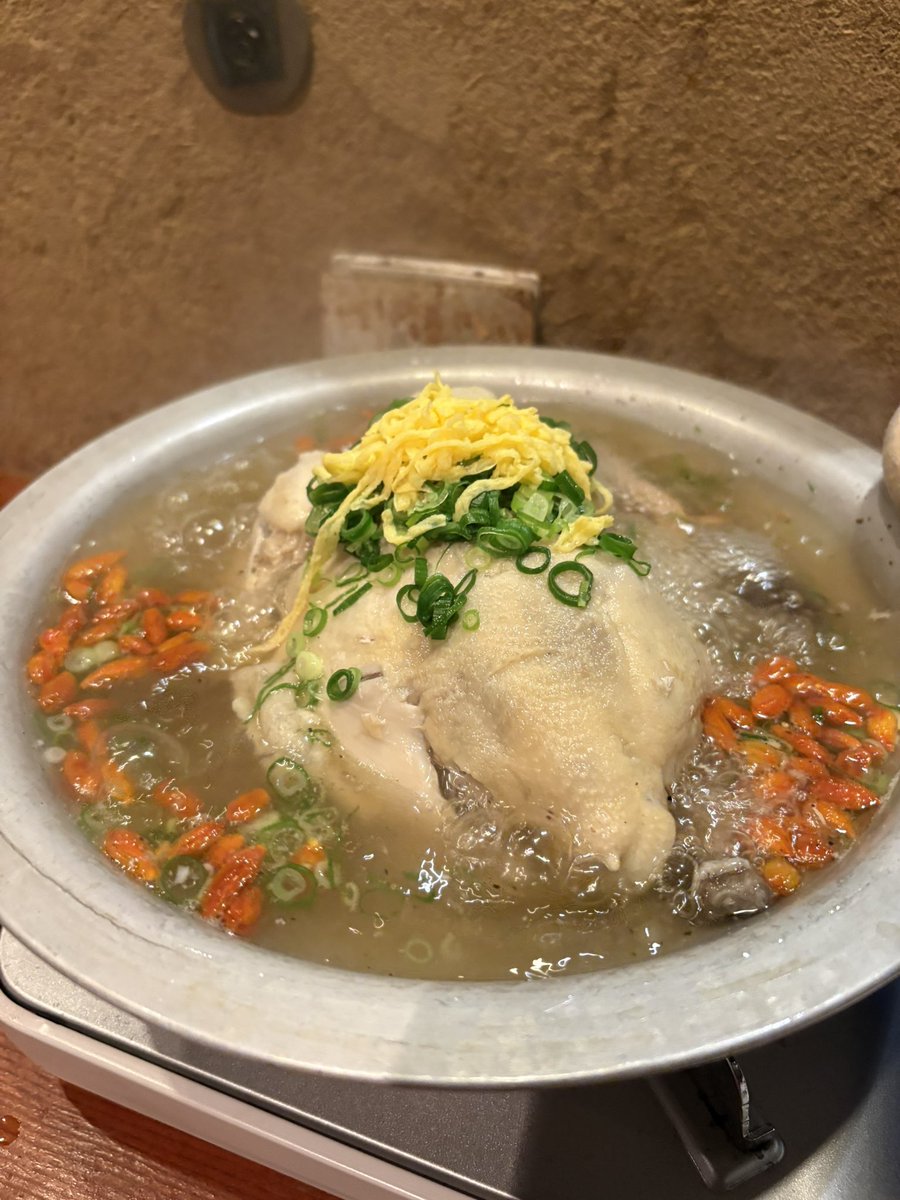 suicide__day's tweet photo. 大阪で一番おいしい韓国料理屋にin https://t.co/CbT8z3wZ9F