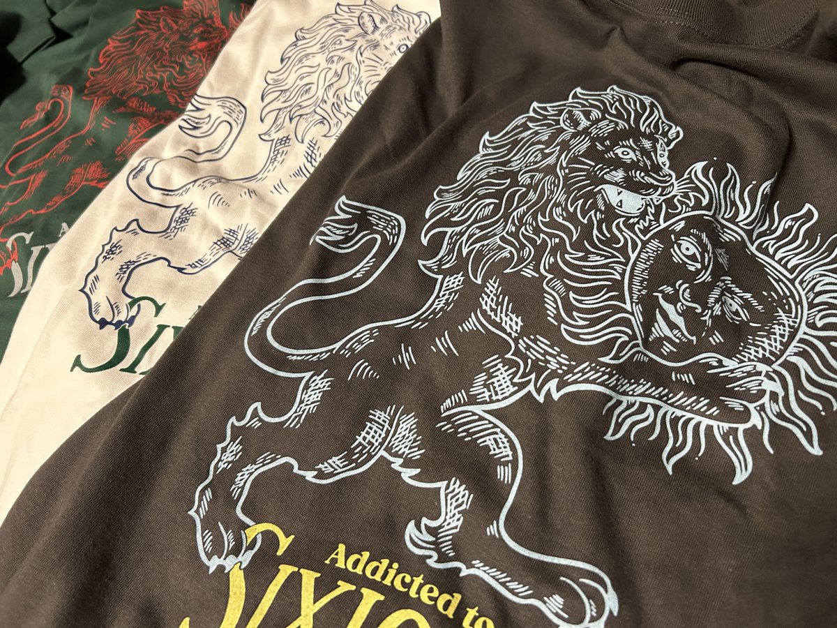 lounge666's tweet photo. 【SIX LOUNGE OFFICIAL SHOP】

おどるらいおんT、メリーゴーランドT、Sweet Journey ツアーT、ツアータオル通販サイトで購入できます！
買い忘れた方などこの機会にどうぞ！
なくなり次第終了となります。

https://t.co/QkwrNIbeTy https://t.co/MAeIutE2vZ
