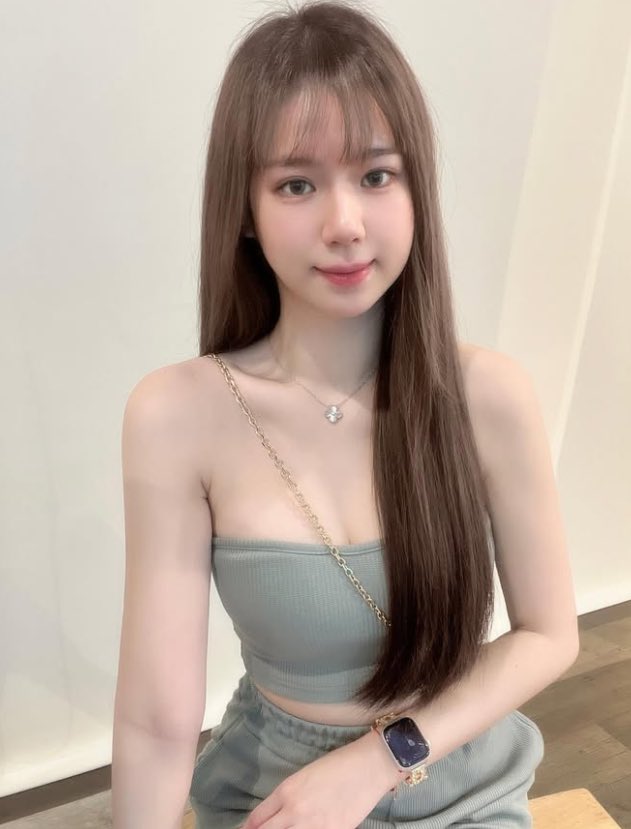 nicoPedersen's tweet photo. 你要做的只有兩件事 愛上我和愛上我😍😍
#新加坡 #马来西亚 https://t.co/OeWdhiEEBq