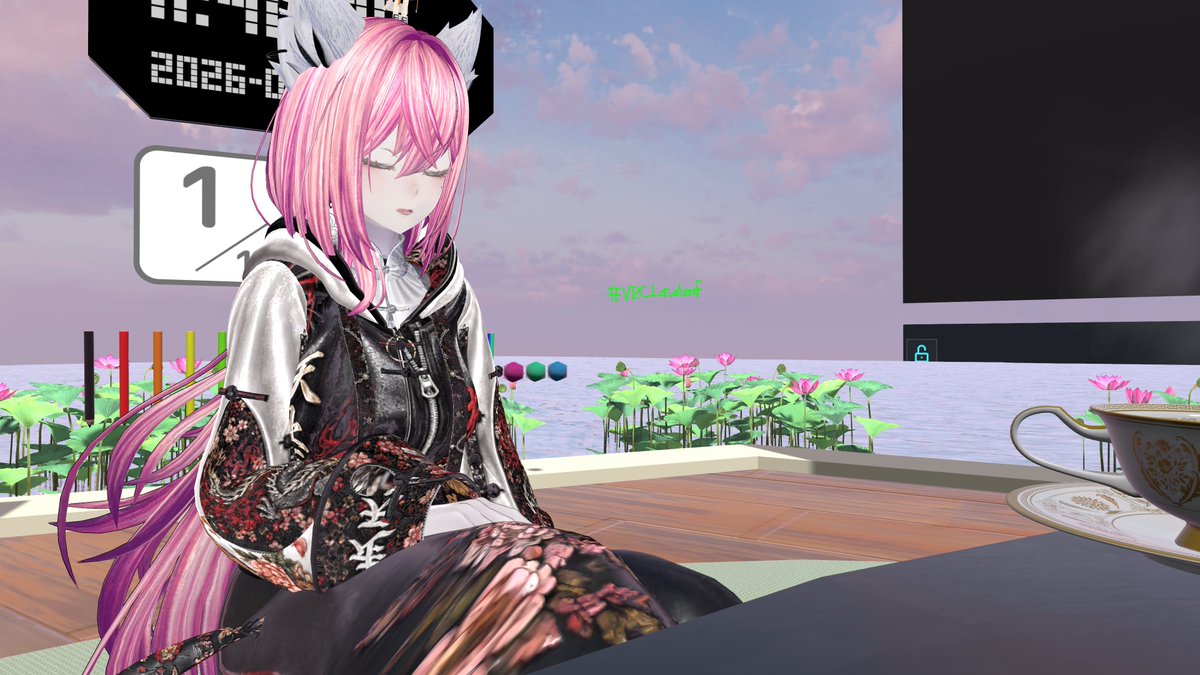 skips_beat's tweet photo. 最近、お気に入りのラシューシャ😴
イベントは、すやすやタイム😌
#VRC_LotusLeaf https://t.co/BsBhG5bbs0
