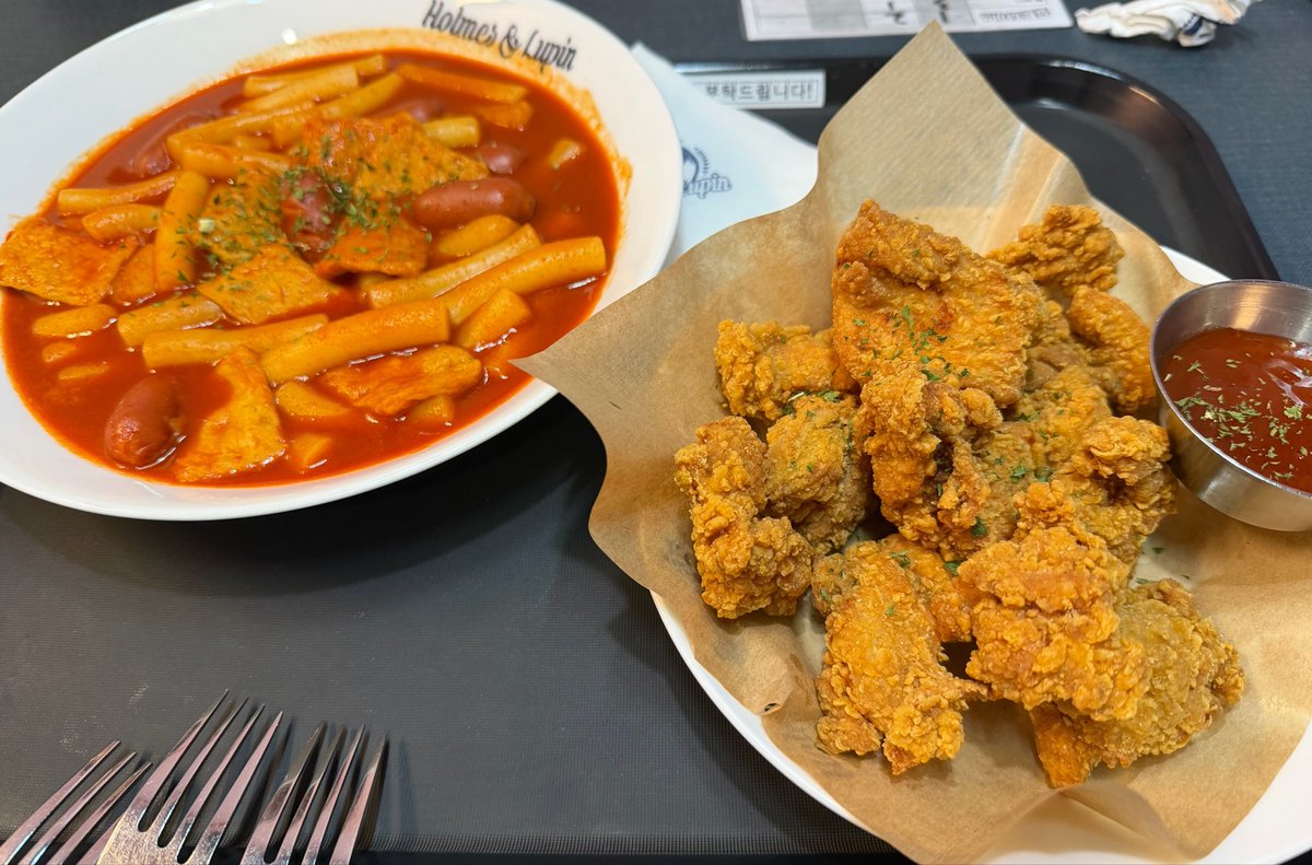 qqqq_mo08's tweet photo. 나으 사랑둥이 홍퀘단들 만나그 와떠요🥹❤️‍🔥
보드게임하다가 진짜 너무웃어서 광대아프구 배꼽빠지는주울👀 (아차차!!표독쑤니 온순해져써요☺️) 
다음에 또 만나서 맛난것도 더 마니묵고 잼얘 더많이 하자구욧 조심히 들어가요😚😚😚❣️
@damdamism @newbell99 @nuki_0159 https://t.co/CkFQ7WohIm