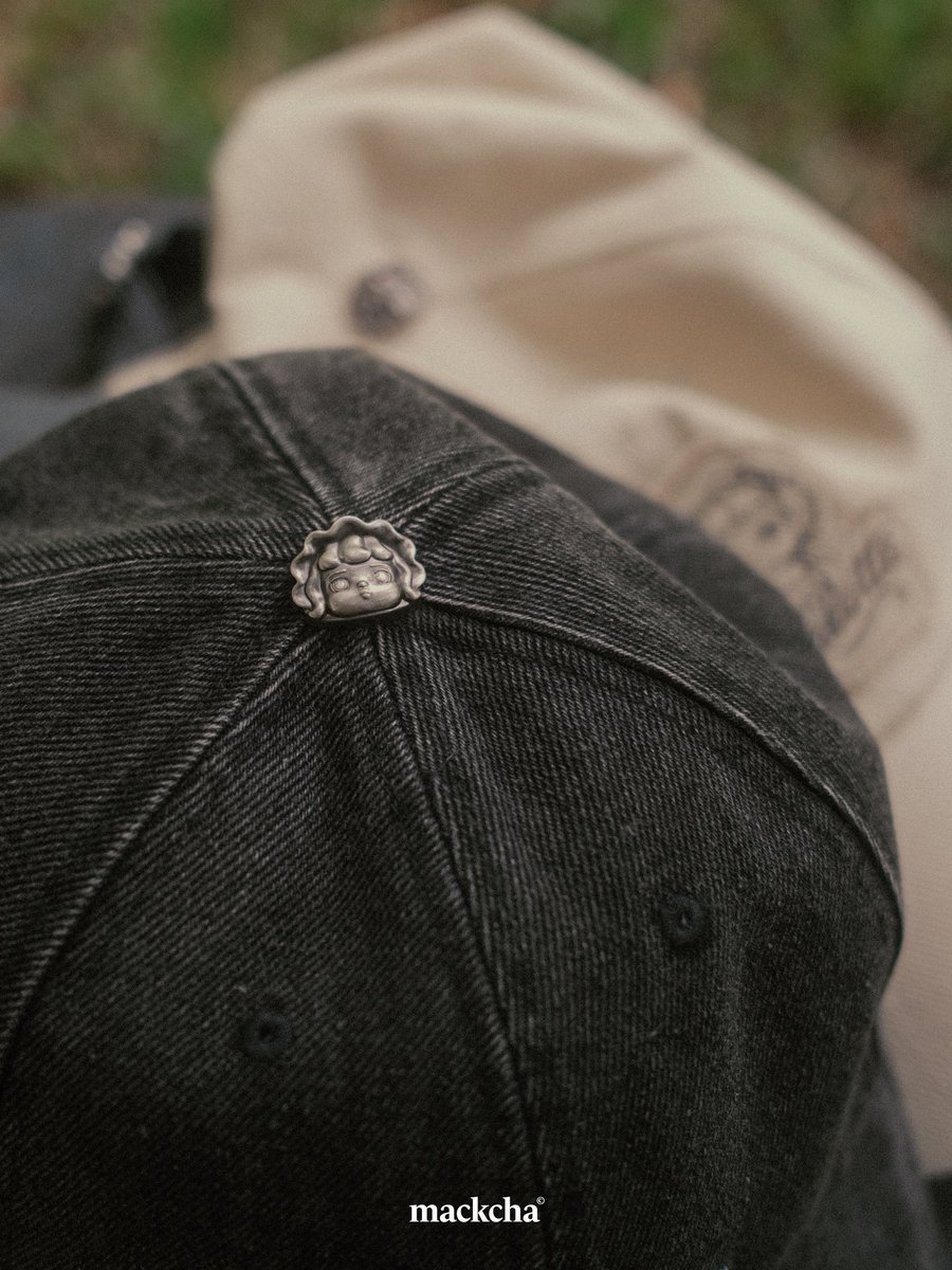 mackchastore's tweet photo. Available NOW! 
The Beginning Collection — Where everything quietly starts.
 • Chalotte Washed Black Denim Cap
 • Price : 990 THB

🛒Order via LINE SHOP @mackchastore

#Mackcha #Chalotte https://t.co/7x9jZjaaYj