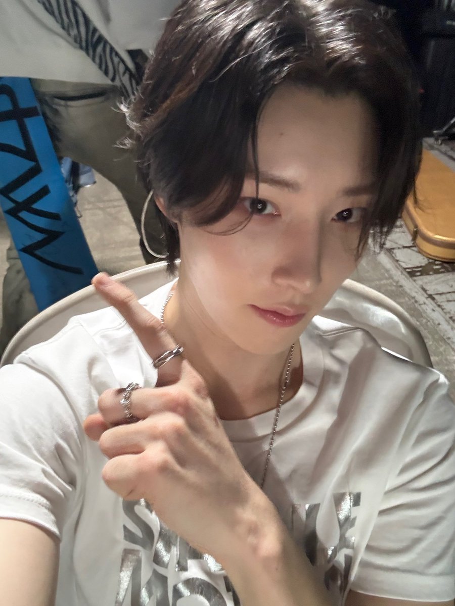 lllumiing's tweet photo. 뽀얀피부남성 https://t.co/YoXbVnhyMW