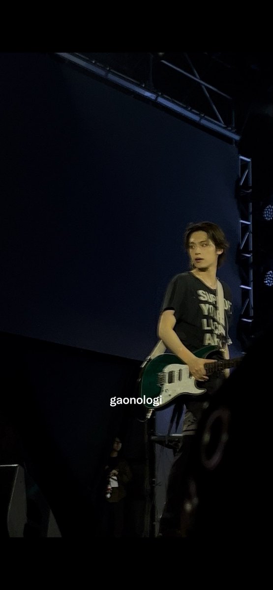 gaonologi's tweet photo. ini opini pribadi dari gw yg dapet no 3 dari baricade. sumpah kata gw si gaon itu GANTENG yg GANTENG BGT jir LAKIK!!!! gt loh paham ga…. dia gak secantik selucu bayangan gw selama ini…. sepanjang festival itu gw mikir buset lu maskulin bener??? se MANTEP ITU jd laki laki faklah https://t.co/XGe86c9KTS