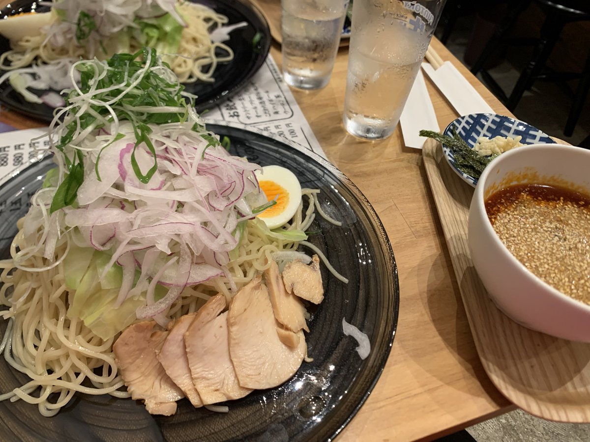 aimaitan's tweet photo. 広島つけ麺 銀治郎
一度食いたかった広島つけ麺、美味い
辛いけどさっぱり食えて良い
#ゆかり王国ラーメン同好会 https://t.co/C9CbFqMWmr