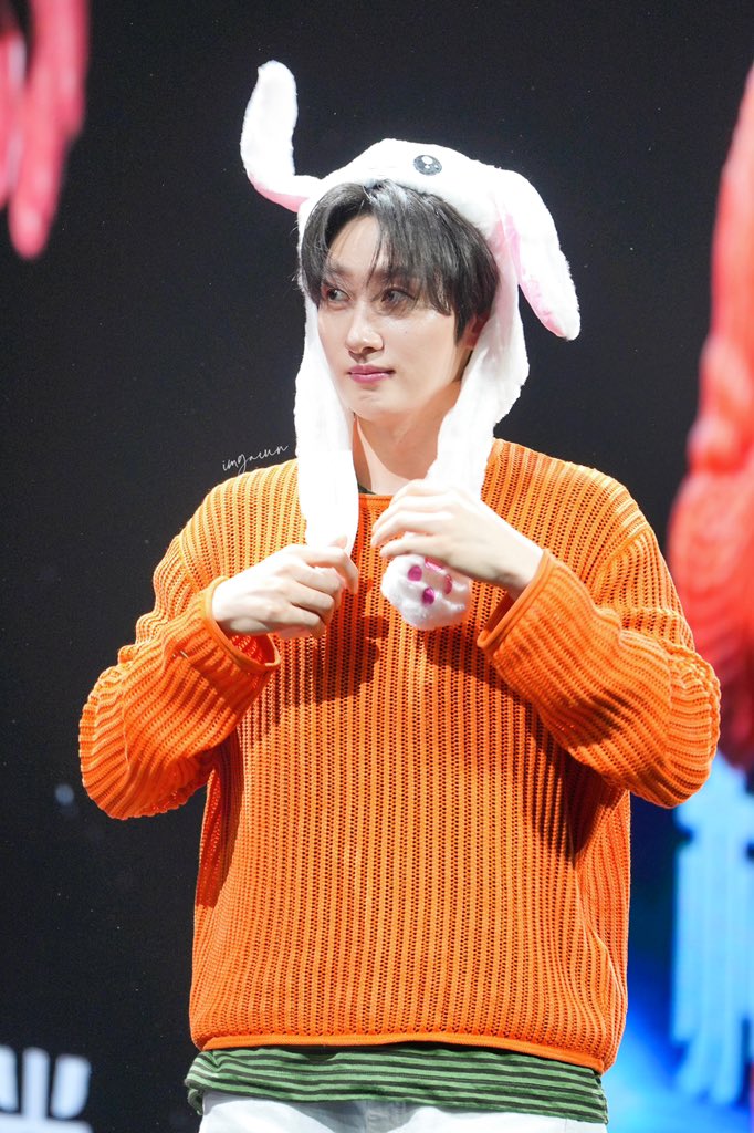 e_hxrry's tweet photo. 깜찍이 🐰 https://t.co/GalVgDET4e
