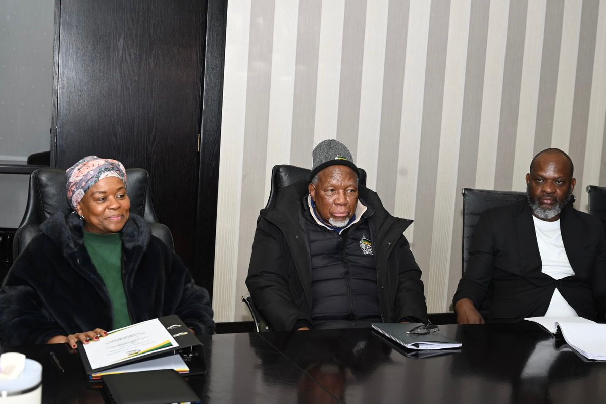 MYANC's tweet photo. Today, the ANC National Officials continue interviews for mayoral candidates at Luthuli House, concluding an extensive public participation process that saw communities and key sectors nominate leaders to represent the movement in municipalities across South Africa.

The process, mandated by the ANC National Executive Committee, will culminate in the announcement of the ANC’s mayoral candidates for the 2026 Local Government Elections.

#TheYearOfDecisiveAction
#LGE2026
#ANCatWork