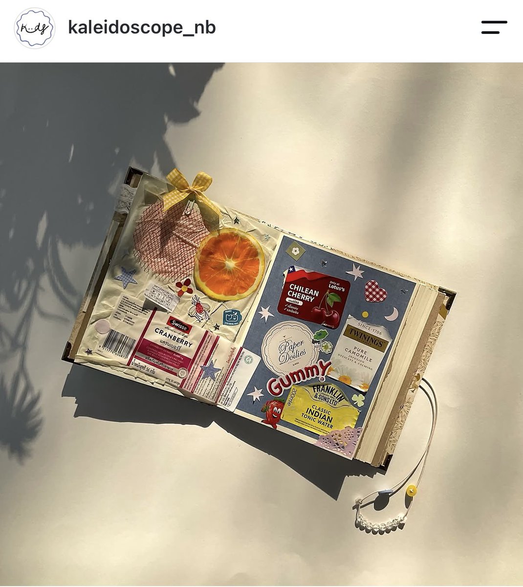 mathstattw's tweet photo. เราเองก็พึ่งเข้าวงการ journal อยากจะขอแนะนำร้านนี้เลยใน อจ kaleidoscope_nb ทำทุกอย่างน่ารักมาก ไม่ว่าจะเป็น scrapbook paper, memo pad, stickers แล้วก็สารพัดสิ่งน่ารัก คือเอาเป็นว่าน่ารักทุกอย่าง 1000% 💌📖⭐️ https://t.co/OZBrltxXuk