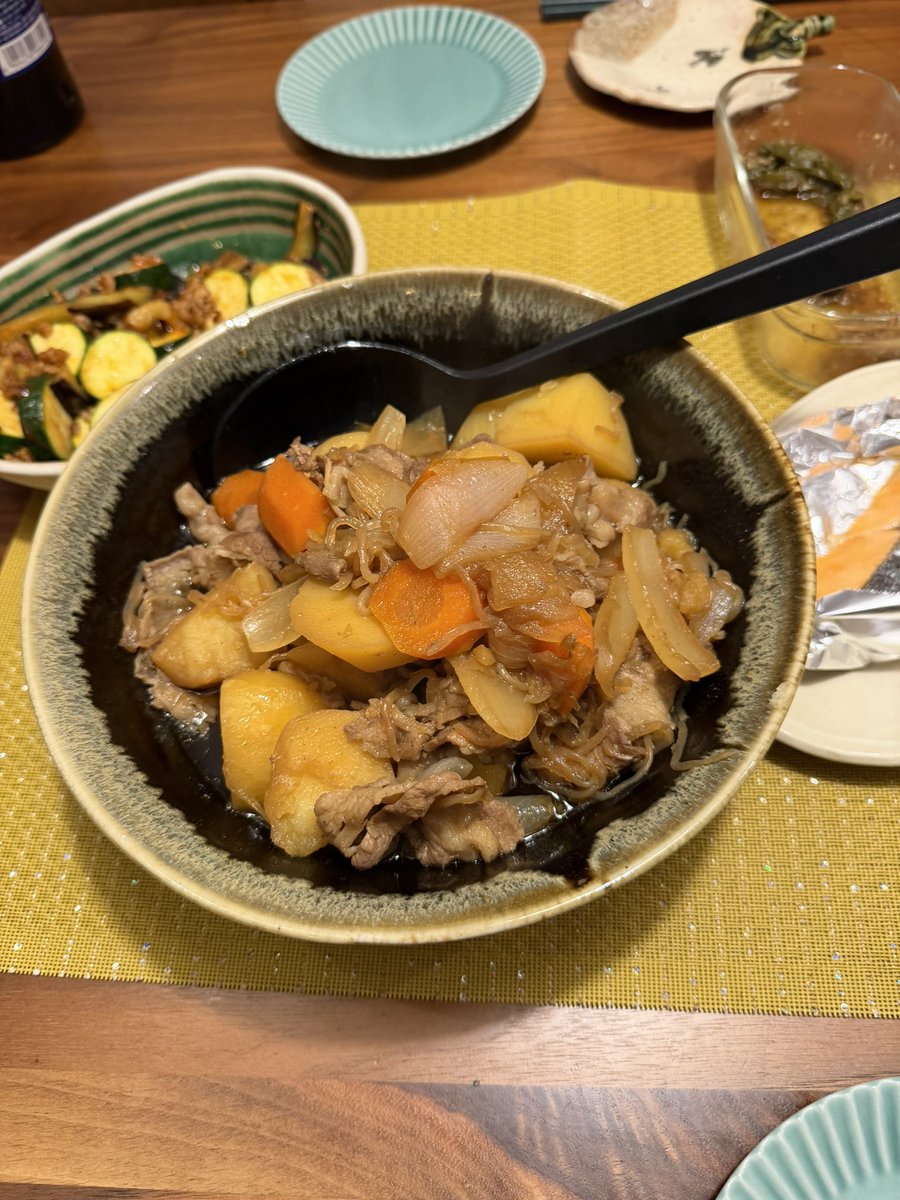 mekensyo's tweet photo. 長女に触発されてほぼ衝動買いのホットクックが思いもよらぬ大活躍。効率的に美味しいごはんが食べられるのすてき https://t.co/lUWtcyVugd