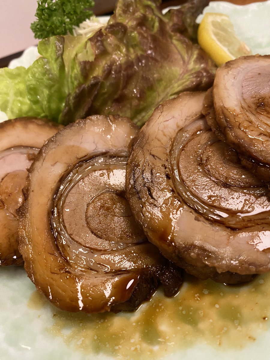 MSGT_Yamazaki's tweet photo. 本日2回目の「サ活」♨️

美味しい「サ飯」が食べたくて…🤤
久々の「サウナピア」に来ました🚐

鉄板ホルモン焼き ←定番❗️No.1
鉄板豆腐ステーキ ←ピアならではの味
自慢の自家製チャーシュー ←名物
キリン　グリーンズフリー ←車ですから

ごちそうさまでした😋
大満足です🥳

#サウナピア https://t.co/umZoD4NlI1