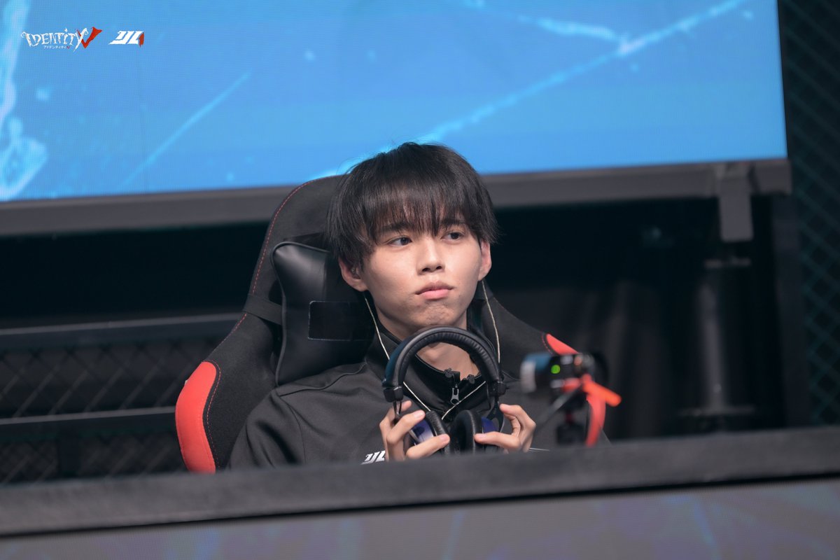 IdentityVChamp's tweet photo. #第五人格IJL
Passions for V · 2026 Summer⛪️
レギュラーシーズンDay9
現場写真

DFM
AWG

アーカイブ↓
https://t.co/kU5dPbxVwx

#第五人格
#IdentityV https://t.co/KscarJ3yBK