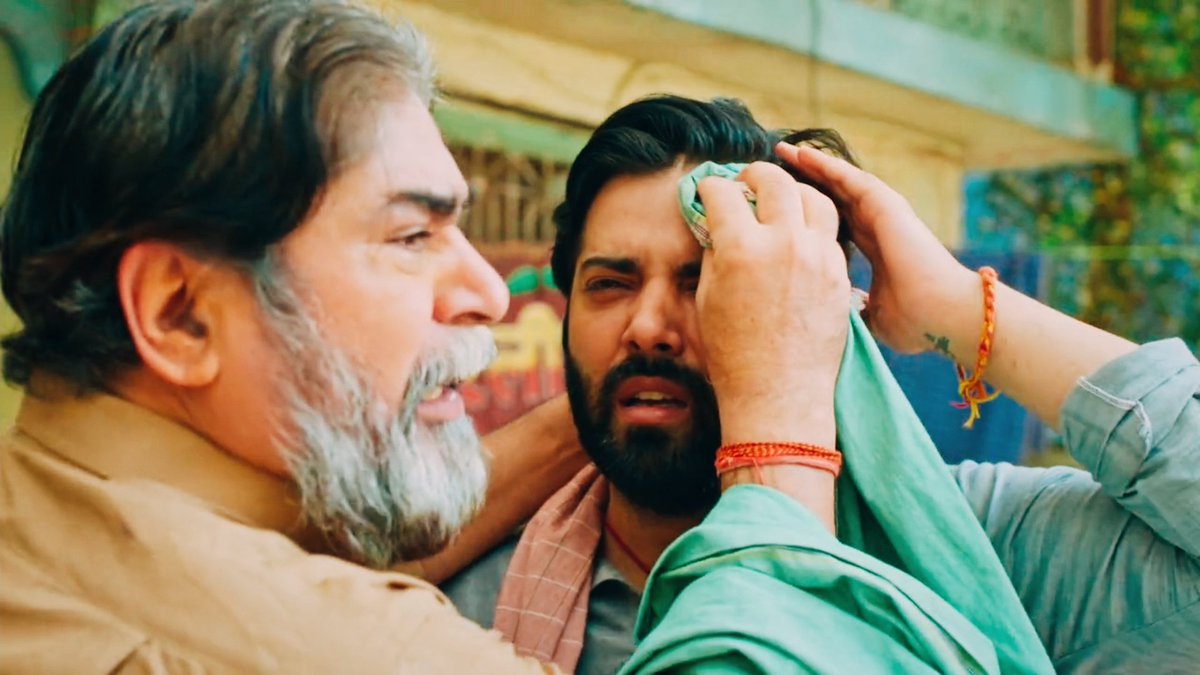 AnishaS_tweets's tweet photo. Lmao, not all four of them arguing over who gets to go look for Krishna, refusing to let go of the bamboo, only for it to accidentally smack Ganga in the process. 😭 And then Ajjab immediately scolding the other two like a fed-up parent. Their chaos is absolutely unmatched. 😂❤️ https://t.co/U0sTpn7D4I