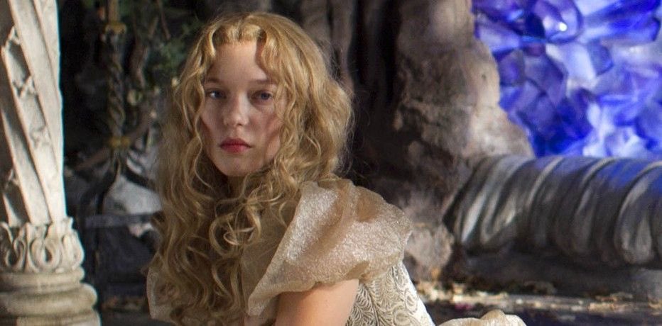 lillysO8's tweet photo. ファンタジー映画のヒロイン達のふわふわウェーブヘアは、柔らかな印象のスタイルがより世界観とリンクしていて見惚れちゃう🎀🤍 https://t.co/QDgIUqqepL