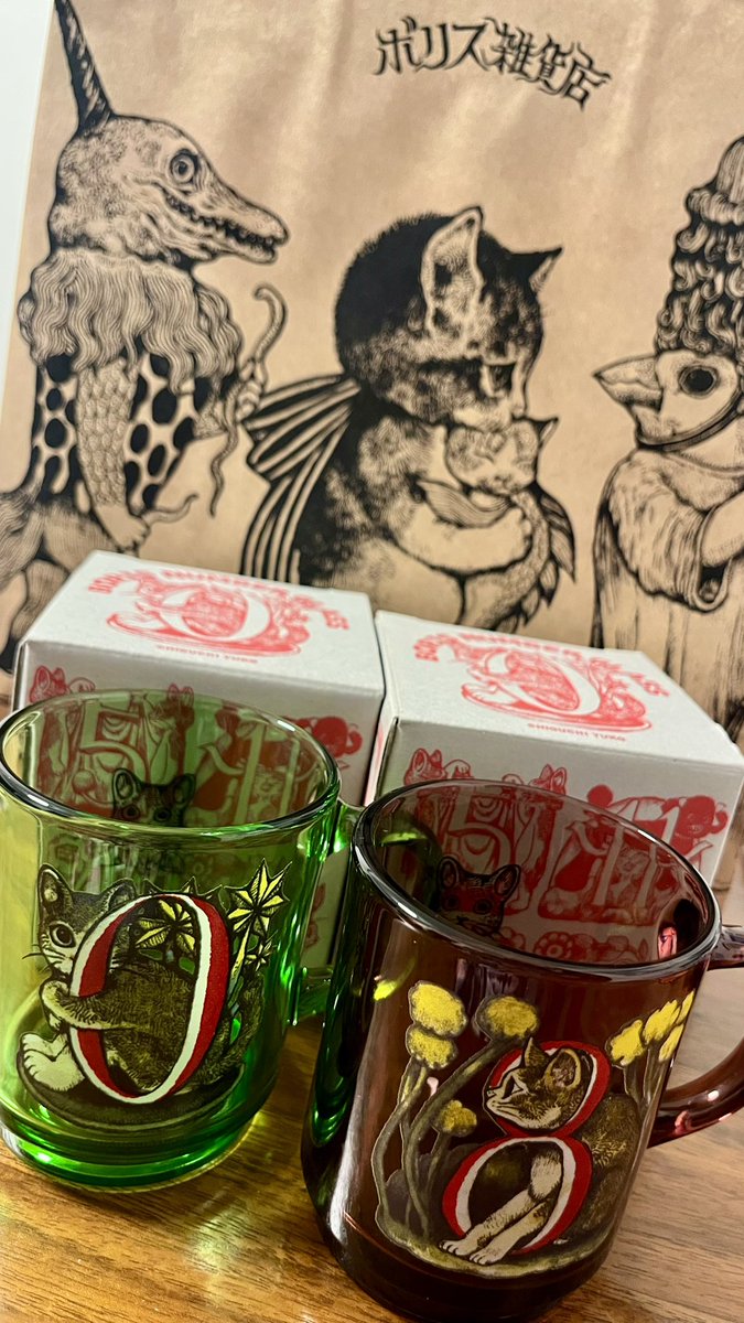 aitamumu's tweet photo. めちゃくちゃ悩んで0と8！新しいショッパーも可愛い🥲 https://t.co/fASTIdJ06o