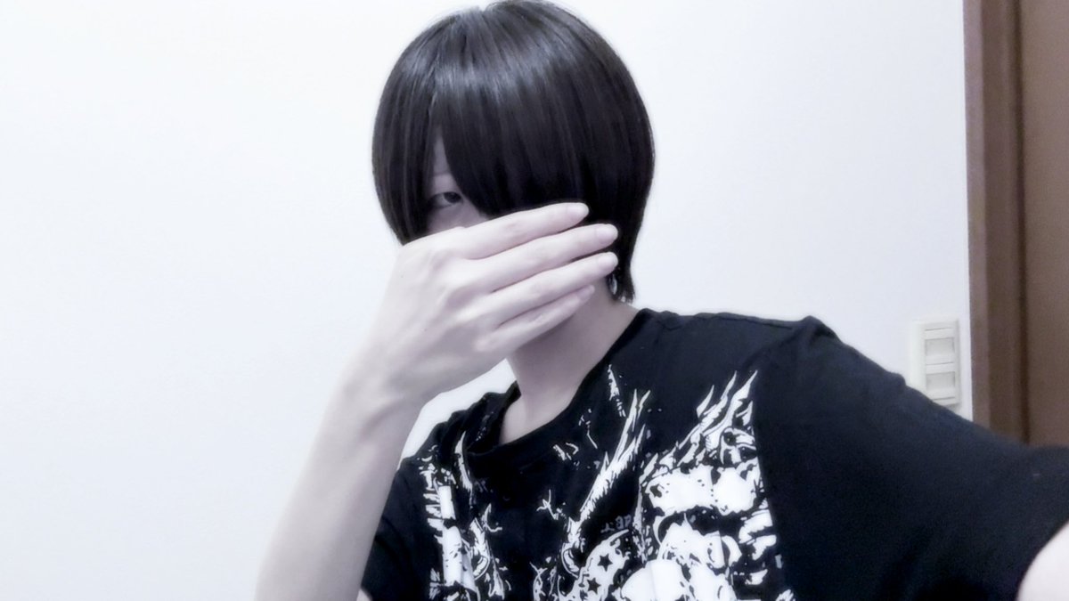 Ghost_No01's tweet photo. 中学生ってよく言われる https://t.co/6vhS03Oate