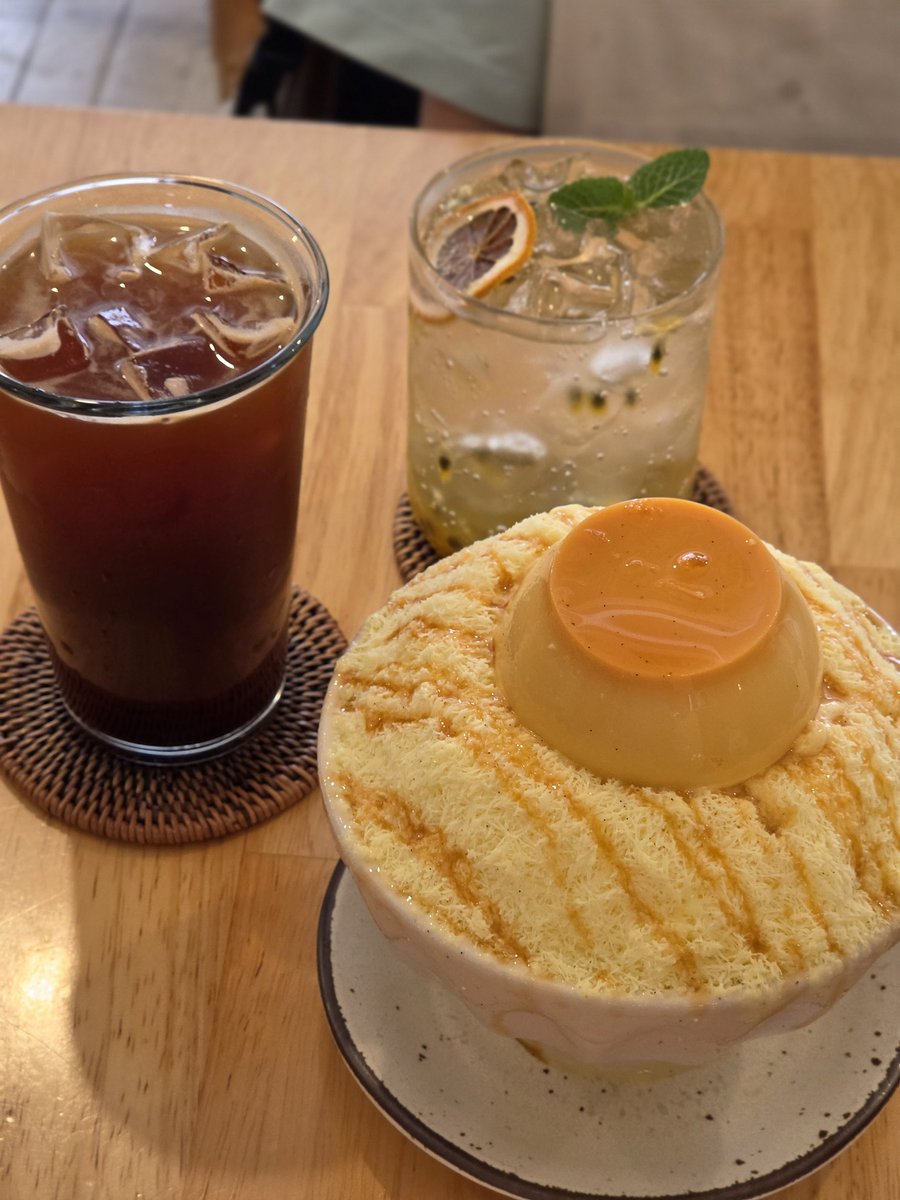 _honey1113's tweet photo. 📍전포 러버커피

푸딩빙수 체고 ꒰ ⸝⸝ɞ̴̶̷ ·̮ ɞ̴̶̷⸝⸝꒱ 💛 https://t.co/zFZVzqN55U