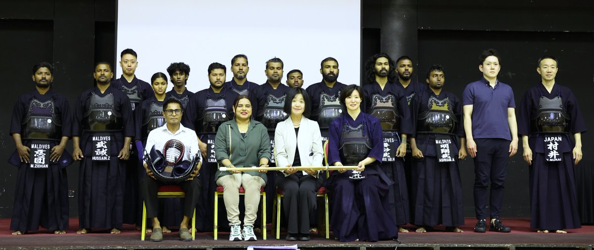 MoFAmv's tweet photo. Minister @IruthishamAdam graced a Kendo demonstration in commemorating 10 years since @JapaninMaldives first opened in Malé.

The Embassy’s pivotal role in elevating cultural exchanges &amp; the growing appreciation for Japanese culture in Maldives was highlighted in her remarks. https://t.co/XE1sJDbn0Z