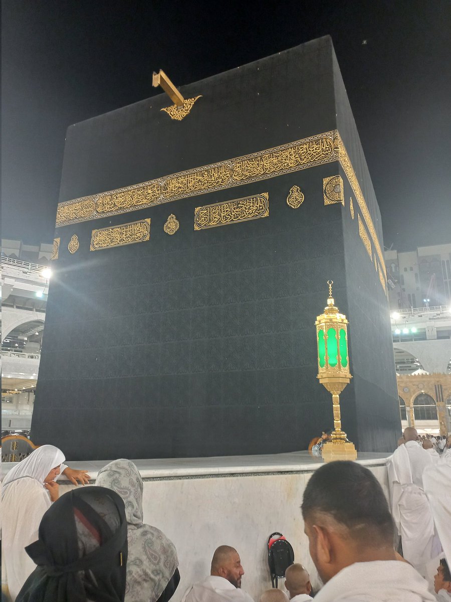 ZAHIR3280's tweet photo. #Kaaba #Makkah #MasjidAlHaram #Baitullah #RuknEYamani #MeezabERahmat #Umrah #Hajj #HaramShareef #NightInMakkah #Islam #Muslim #Tawaf #Dua #Blessed https://t.co/VkZwxC5anA
