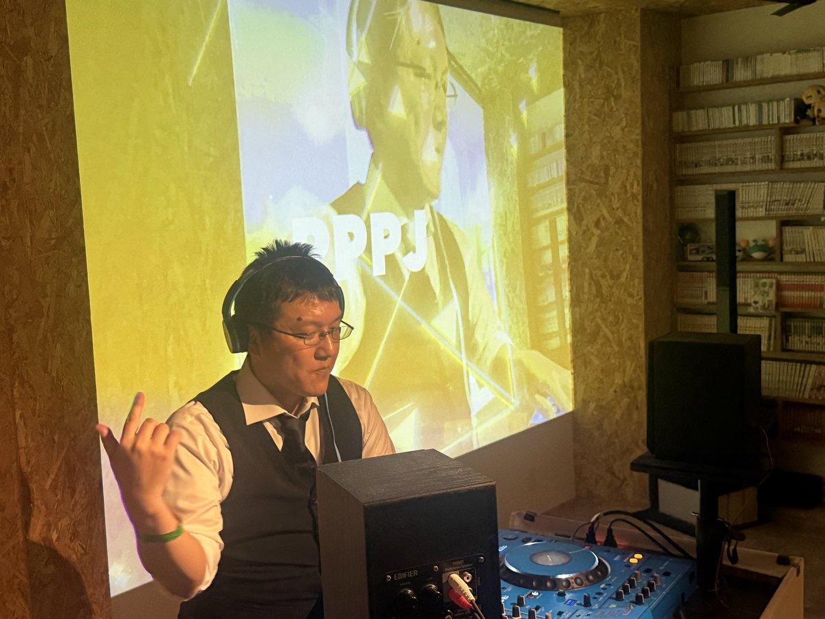 JazzclusterY's tweet photo. #ジャズクラスタ

本日のゲストDJ 1人目　pppj！！ https://t.co/HbRncztiPv
