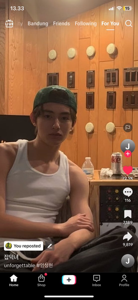 urijaewon's tweet photo. KAN BJIR DISINI JUGA MIRIPPPPPP IH https://t.co/ekl4QP3Qcj