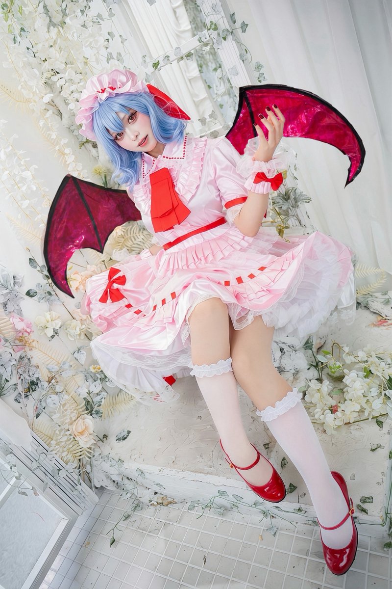 fullfull_photo's tweet photo. 東方Project
レミリア・スカーレット：ちーづるさん @sugoi241_241 

浮遊感出る感じを目指して撮影しました📸
レタッチバックありがとうございます🙏 https://t.co/hV8e5z3fQY
