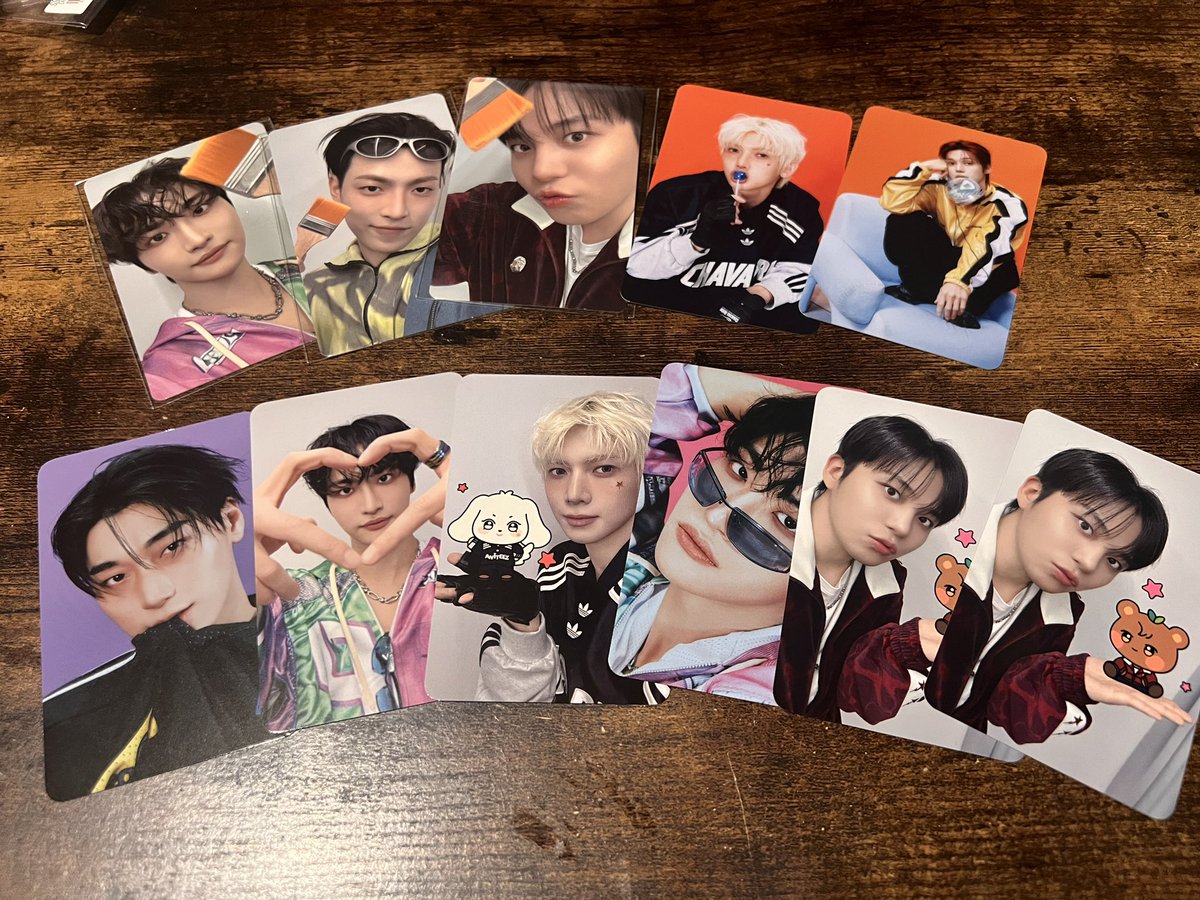 Ellen3165's tweet photo. ANITEEZ IN COLOR  POP-UP
交換

譲)ホンジュン、ソンファ、ヨサン、サン、ウヨン、ジョンホ

求)2枚以降❤️‍🔥のミンギ、ユノ

郵送かペンミでの交換希望です。
お気軽にお声掛け下さい！ https://t.co/e373UZg9f2
