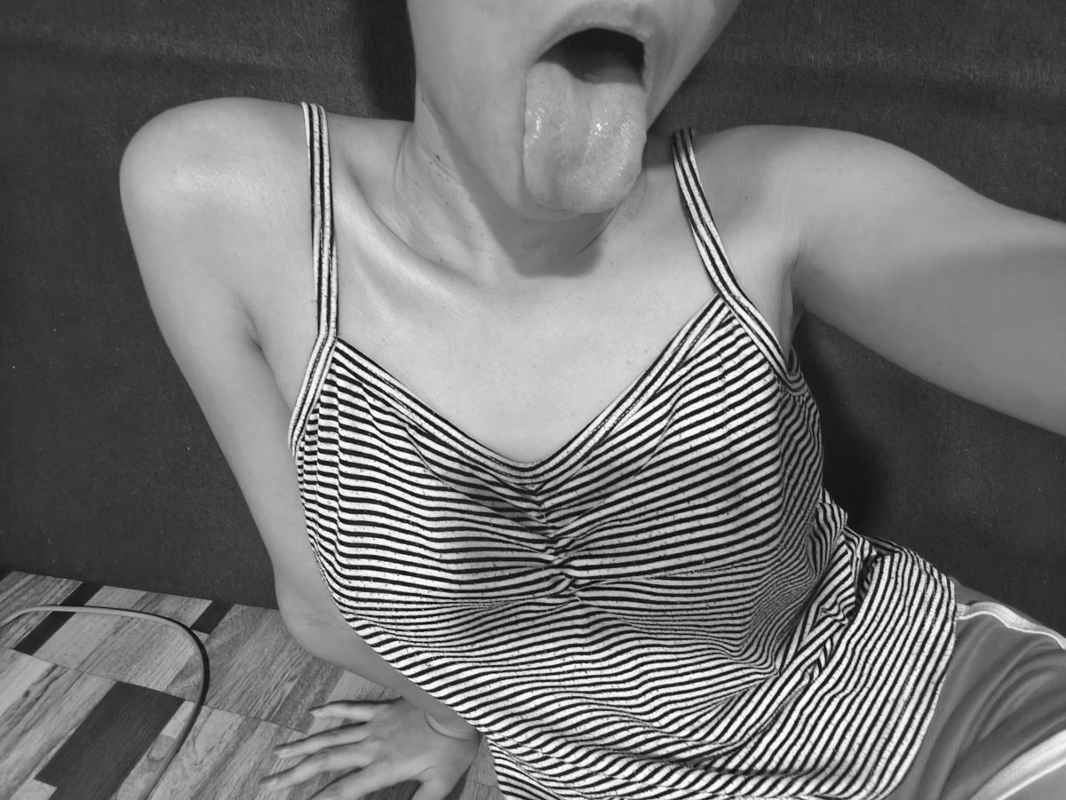 oliveapamelia's tweet photo. ngebayangin di masukin dari belakang bikin ngencess👅 https://t.co/xgGe1I9ztU