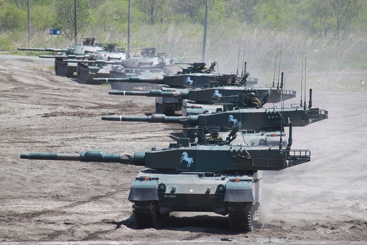 BBG17_JDSSURUGA's tweet photo. 陸自、最盛期は1200両もの戦車を保有してたのか
今の4倍………………… https://t.co/bRx2tqAz4l