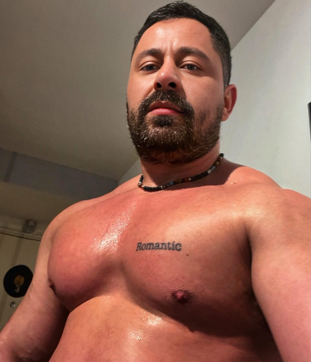 CristianSamXXX's tweet photo. Workout finished 💪🏽
#Musk https://t.co/vQVljqJb3e