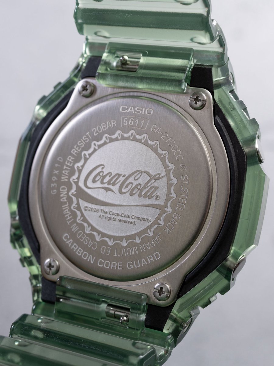 aBlogtoWatch's tweet photo. For Ariel, the watch of the summer is the new G-SHOCK GA2100 Coca-Cola collaboration. Released in celebration of the 140th anniversary of Coca-Cola, Ariel argues it’s also a fitting celebration of 250 years of the United States. Enjoy responsibly, with lots of ice, for $200. Head over to aBlogtoWatch for the full hands-on.

https://t.co/VYeoSIK8G8