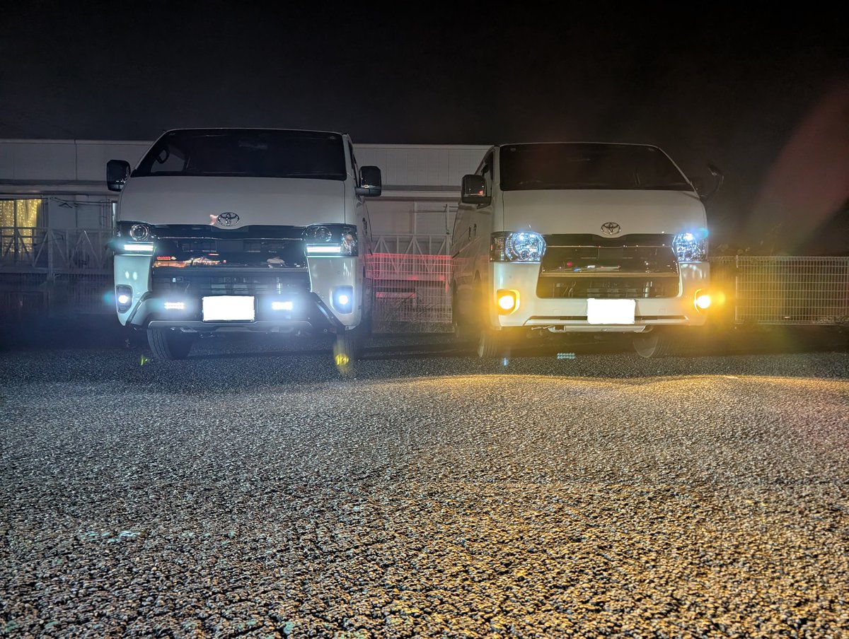 naoki19980501's tweet photo. 人生初新車納車されました！
右側のハイエース沢山の思い出をありがとう御座いました！ https://t.co/y5q8T08SaA