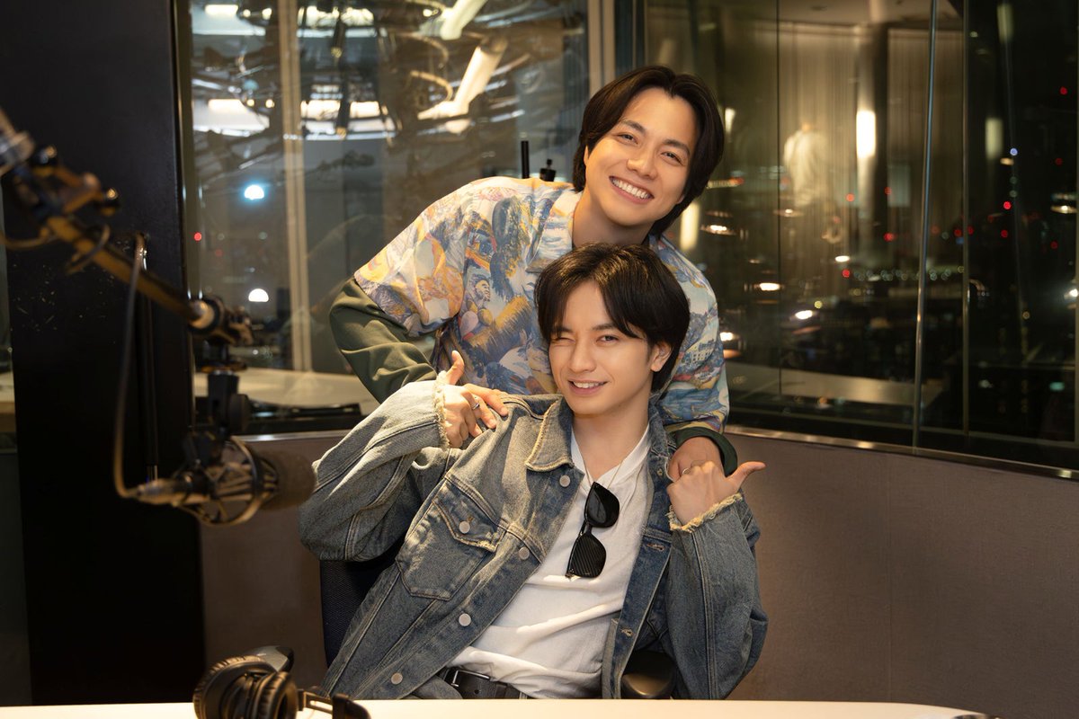 _MLNJ_'s tweet photo. けんしげのオフショ😭😭😭😭 https://t.co/cbirIrZnxk
