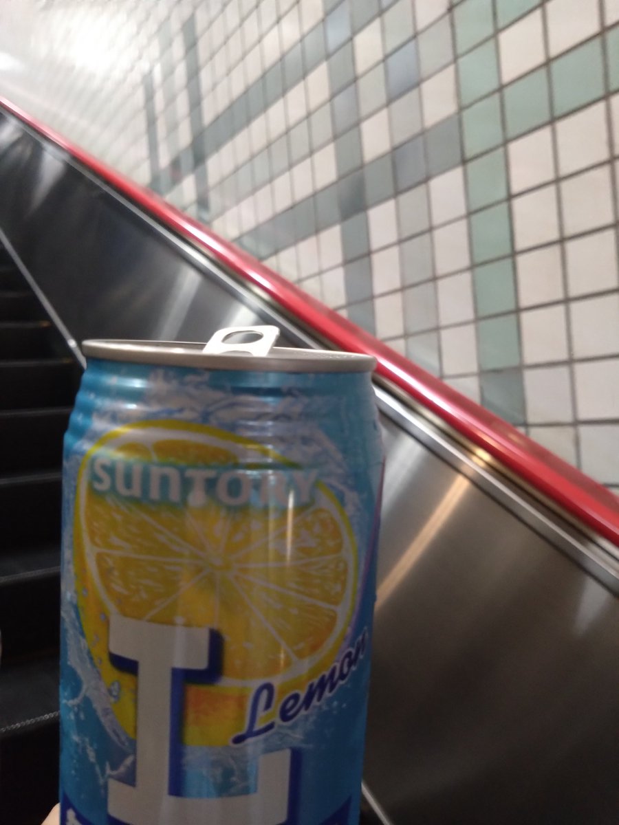 acotokam's tweet photo. 物販おわおわで池袋もどるるる🍋 https://t.co/kY3Z7MdWTD