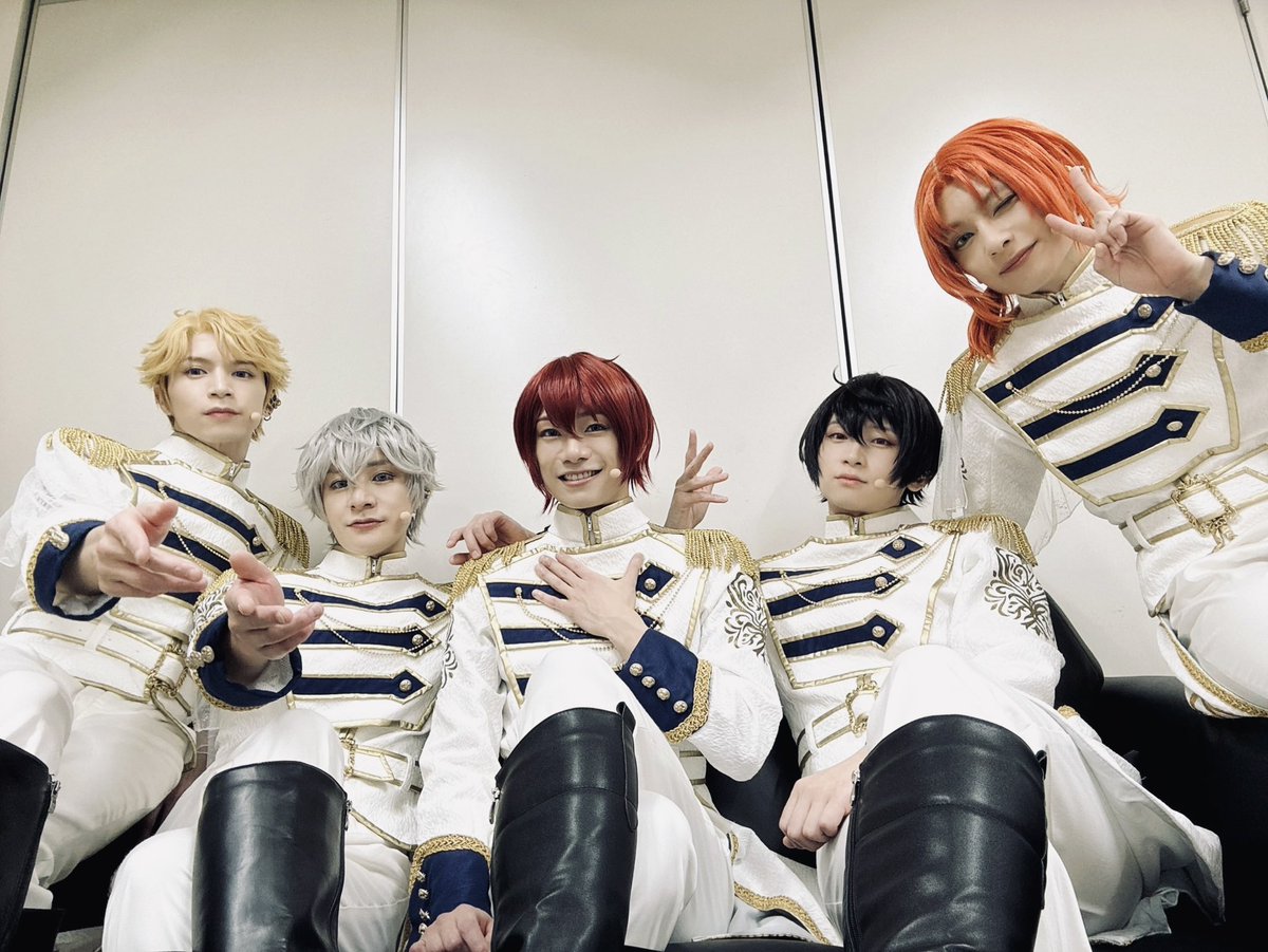 hashimotoshohey's tweet photo. 『あんさんぶるスターズ！THE STAGE』
-Requiem from Knights-

昨日の公演、そして本日の公演
ご来場、ご声援誠にありがとうございました。

日々皆様の声援が背中を押してくれて
毎日毎日幸せであっという間にここまできました。
明日で東京公演も終わり。

楽しもう、全力で⭐︎
#あんステ
#Knights https://t.co/7jAWodbx9Z