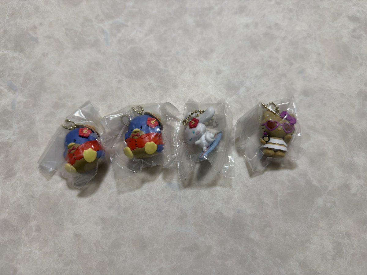 ppajjora's tweet photo. サンリオ アロハスイング コレクション 
ガチャ 交換

【譲】
タキシードサム シナモローム ハローキティ

【求】
ポチャッコ > マイメロディ > 定価買取+送料

郵送 or 都内手渡し交換
タキシードサムを含む交換優先
ハローキティ 単枠不可 https://t.co/XhIBXqDJR6