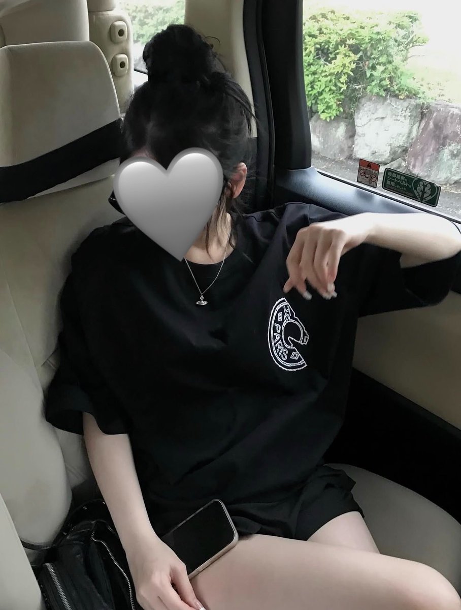 스껄 tweet media