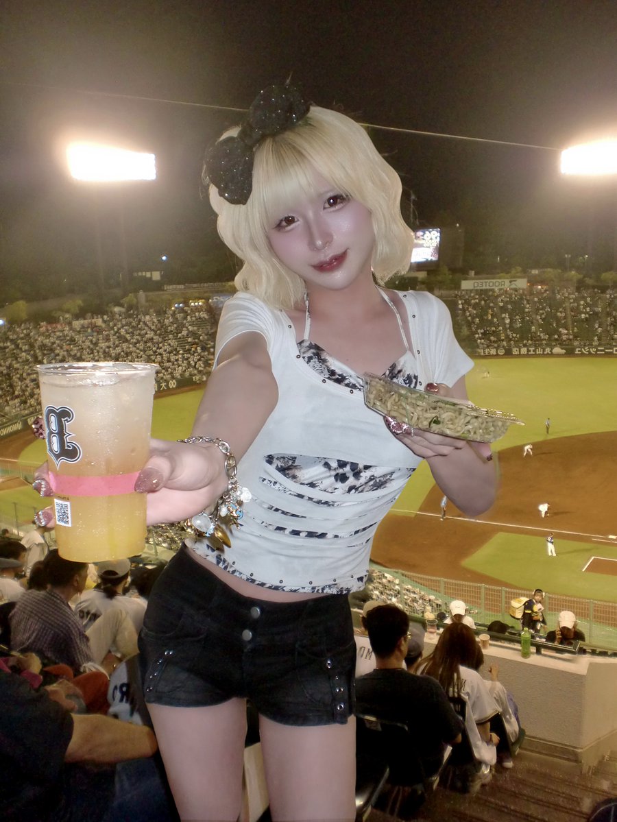 76_o0x's tweet photo. かんぱーい🥂✨️

 #男の娘 https://t.co/dpmtehyWNf