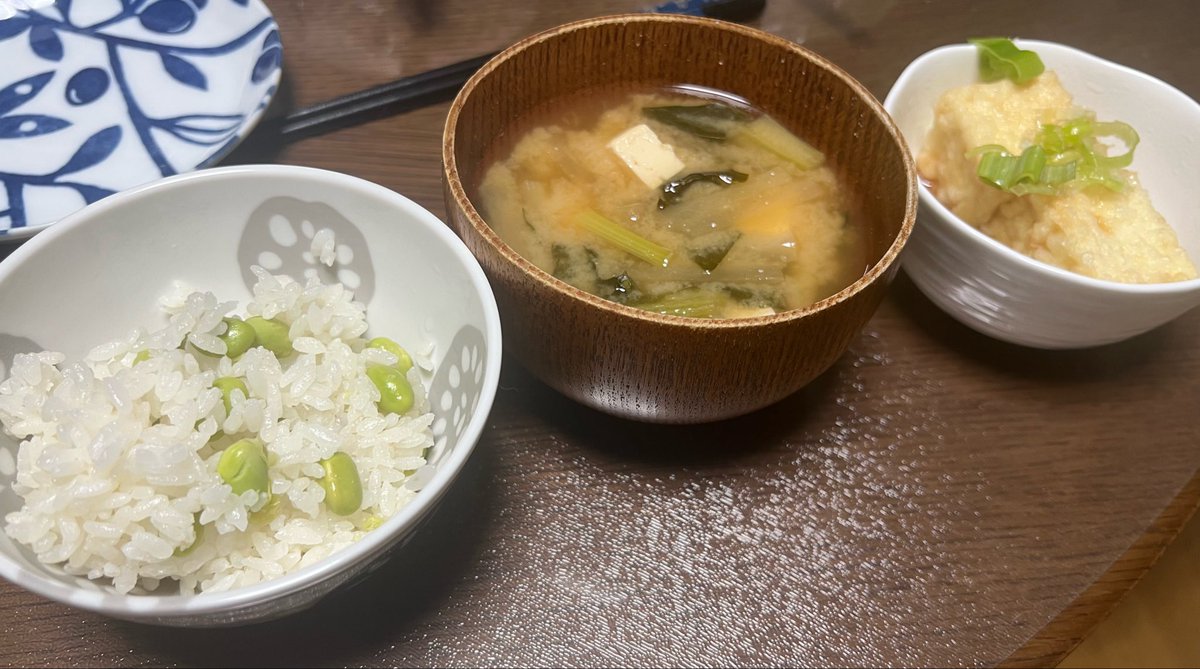 komuro_metal's tweet photo. 久々に実家の母のご飯を食べました🍚

やっぱりおふくろの味は特別うまい… https://t.co/nVvrStUZ2Q