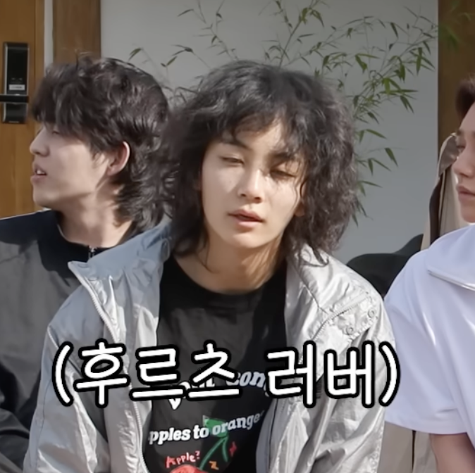 jeonghan as creatures tweet media